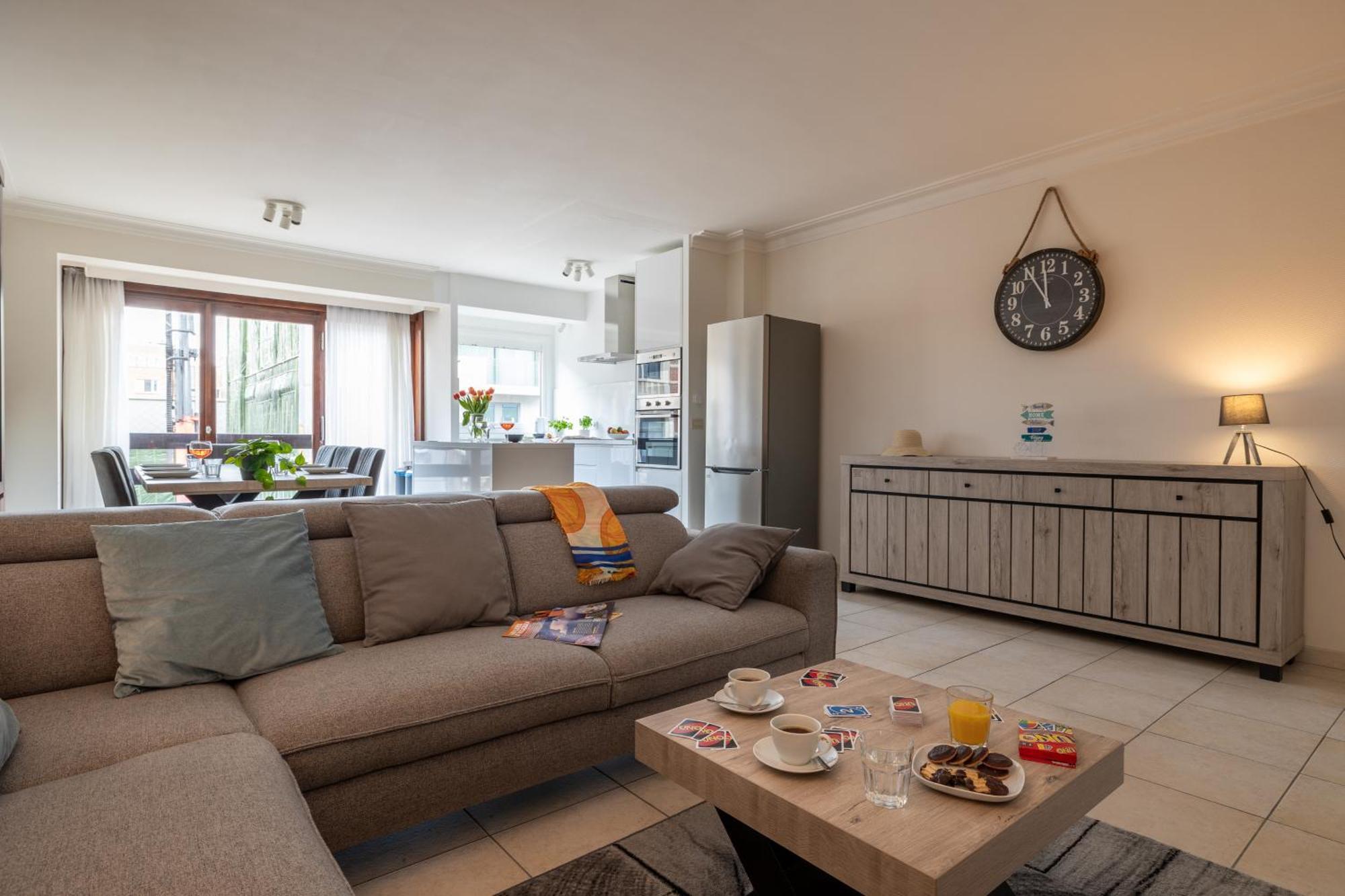 Weloveoostende - Newly Renovated Large Apartment 150M From The Beach - Including Bed Sheets And Final Clea-Ning 외부 사진